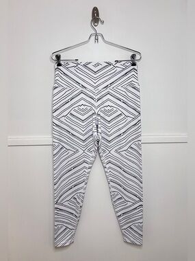 BuffBunny Slay White & Black Zebra Geometric High Waist Leggings